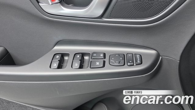 Hyundai Kona 2022 — photo 17