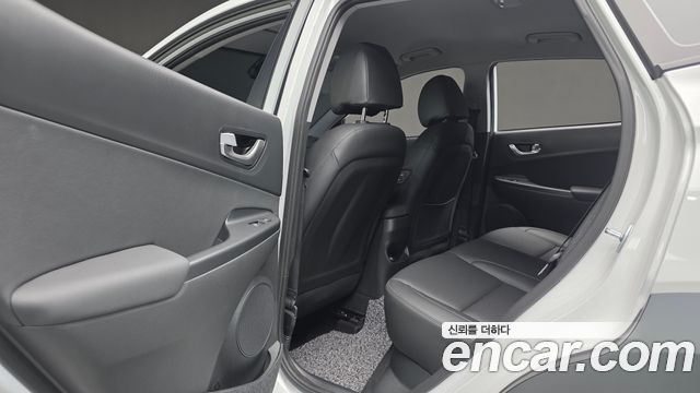 Hyundai Kona 2022 — photo 30