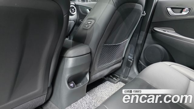 Hyundai Kona 2022 — photo 32