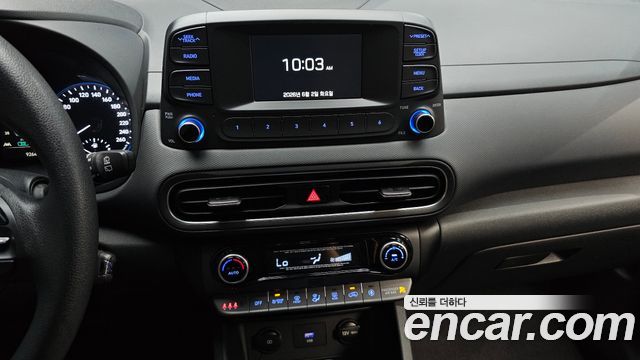 Hyundai Kona 2021 — photo 13