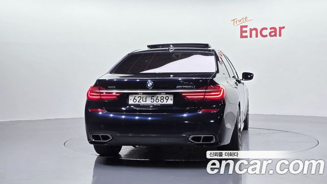 BMW 7-Series 2018 — photo 4