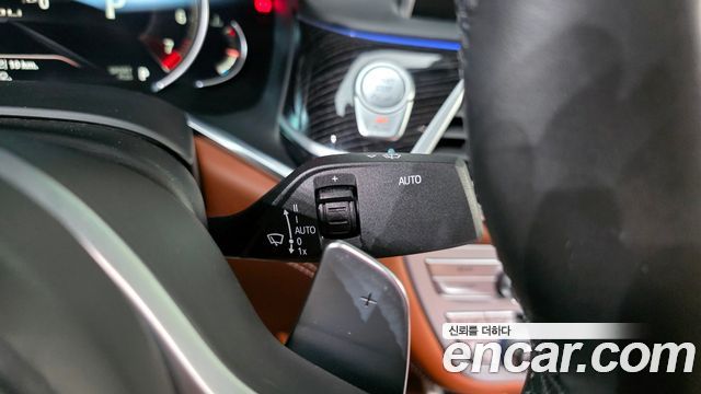 BMW 7-Series 2018 — photo 27