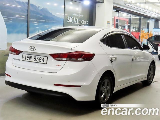 Hyundai AVANTE 2016 — photo 4