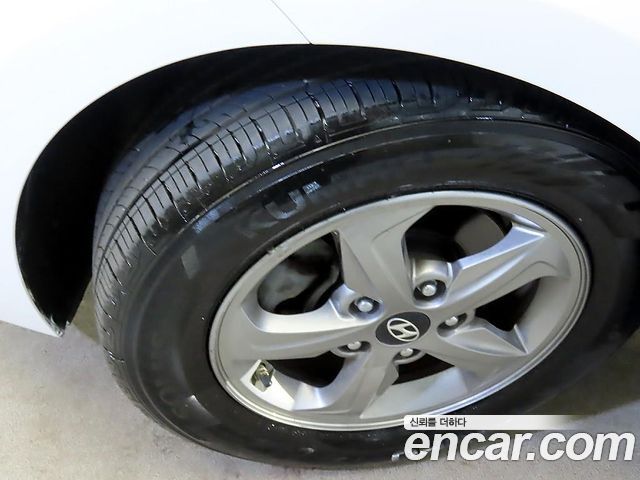 Hyundai AVANTE 2016 — photo 18