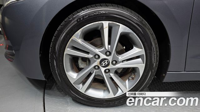 Hyundai AVANTE 2016 — photo 5