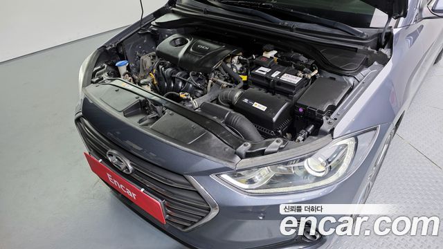 Hyundai AVANTE 2016 — photo 6
