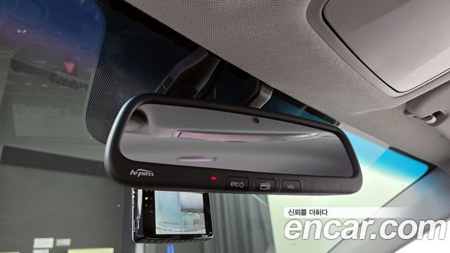 Hyundai AVANTE 2016 — photo 17