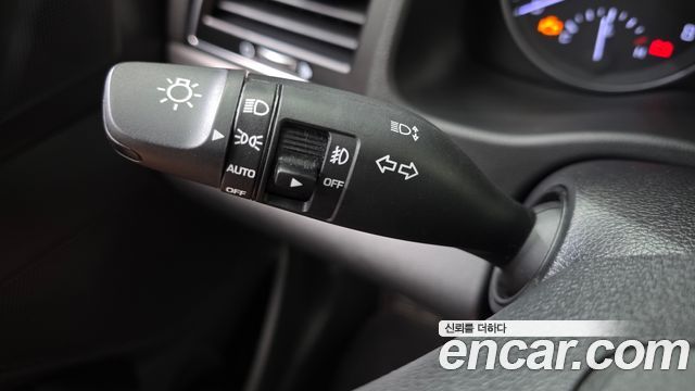 Hyundai AVANTE 2016 — photo 19