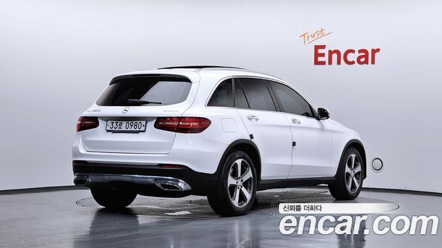 Mercedes-Benz GLC-Class 2016 — photo 2