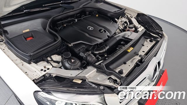 Mercedes-Benz GLC-Class 2016 — photo 6