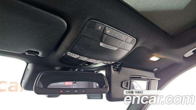 Mercedes-Benz GLC-Class 2016 — photo 20