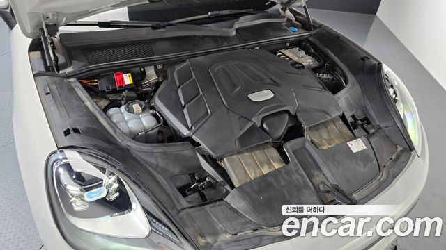 Porsche Cayenne 2021 — photo 6
