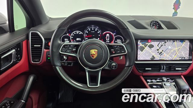 Porsche Cayenne 2021 — photo 12