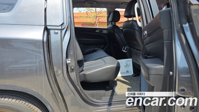 KG Mobility Rexton 2018 — photo 12