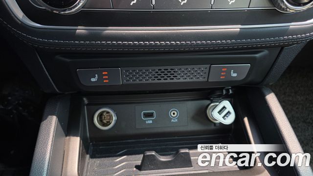 KG Mobility Rexton 2018 — photo 18