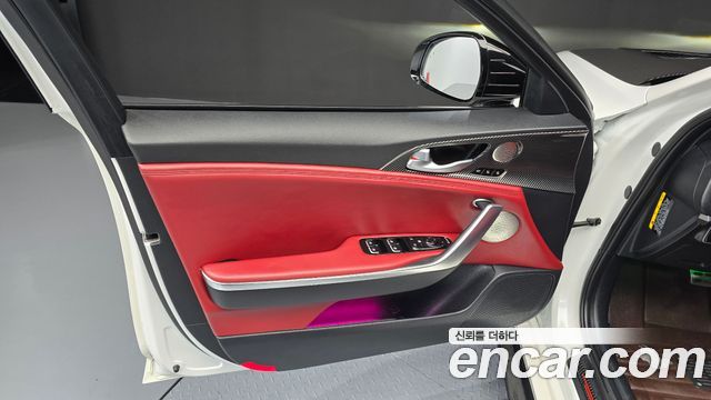 Kia Stinger 2018 — photo 14