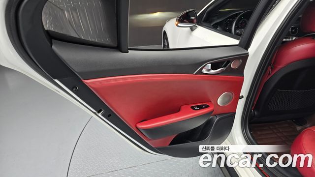Kia Stinger 2018 — photo 15