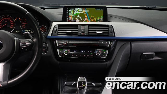 BMW 3-Series 2018 — photo 18
