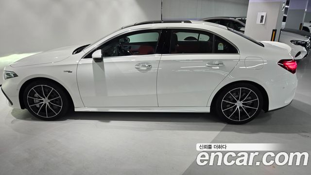 Mercedes-Benz A-Class 2025 — photo 8
