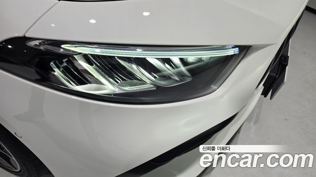 Mercedes-Benz A-Class 2025 — photo 12