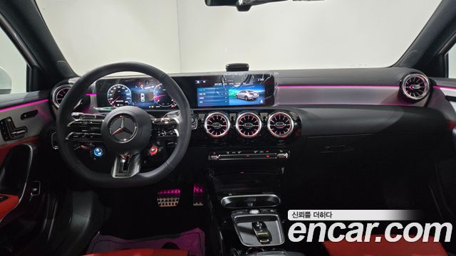 Mercedes-Benz A-Class 2025 — photo 17