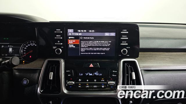 Kia Sorento 2021 — photo 18