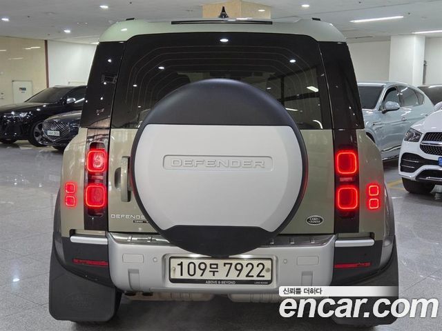 Land Rover Defender 2020 — photo 4