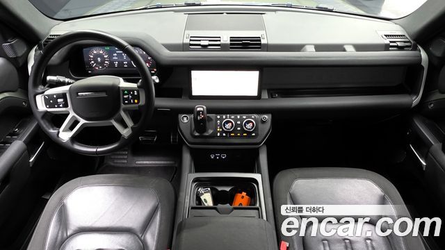Land Rover Defender 2020 — photo 7