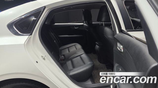 Kia K3 2019 — photo 12