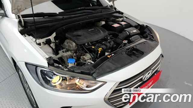 Hyundai AVANTE 2016 — photo 6