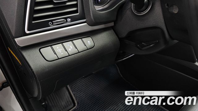 Hyundai AVANTE 2016 — photo 20