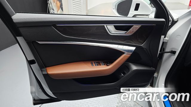 Audi A6 2020 — photo 14