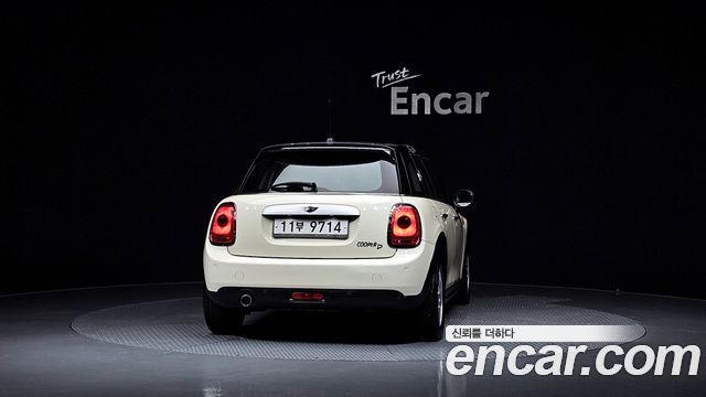 Mini Cooper 2015 — photo 4