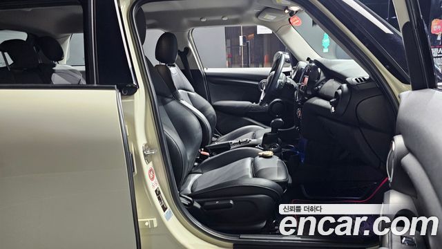 Mini Cooper 2015 — photo 11