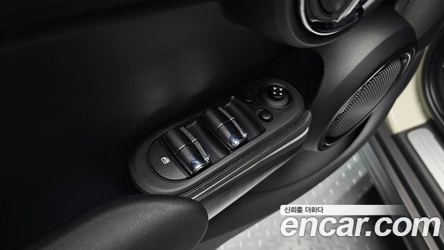 Mini Cooper 2015 — photo 15