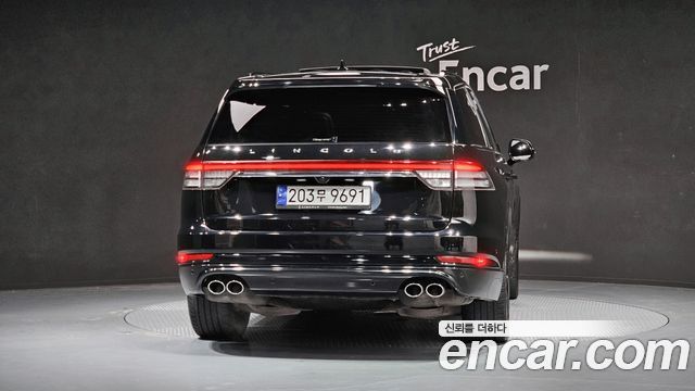 Lincoln Aviator 2023 — photo 4