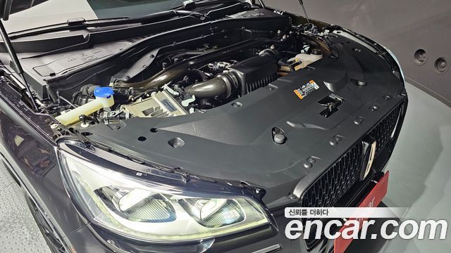 Lincoln Aviator 2023 — photo 6