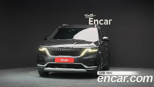 Kia Canival 2021 — photo 3