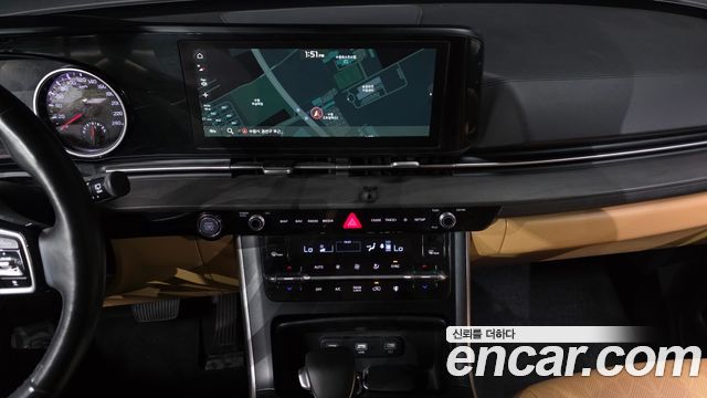 Kia Canival 2021 — photo 18