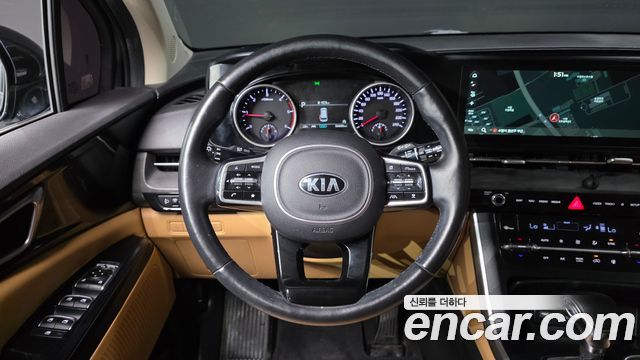 Kia Canival 2021 — photo 19