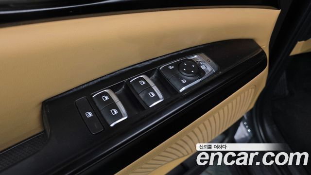 Kia Canival 2021 — photo 26