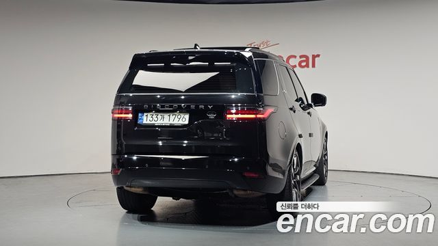 Land Rover Discovery 2023 — photo 4