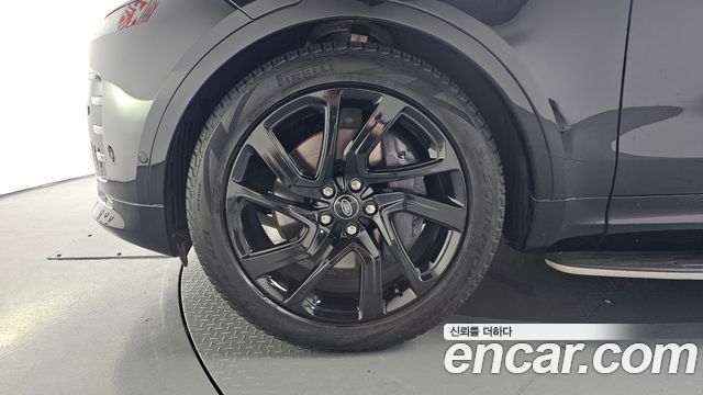 Land Rover Discovery 2023 — photo 5