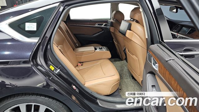 Hyundai Genesis 2014 — photo 17