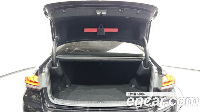 Hyundai Genesis 2014 — photo 25