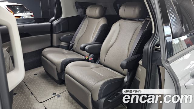 Kia Canival 2025 — photo 11