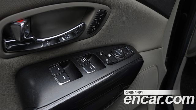 Kia Canival 2016 — photo 27