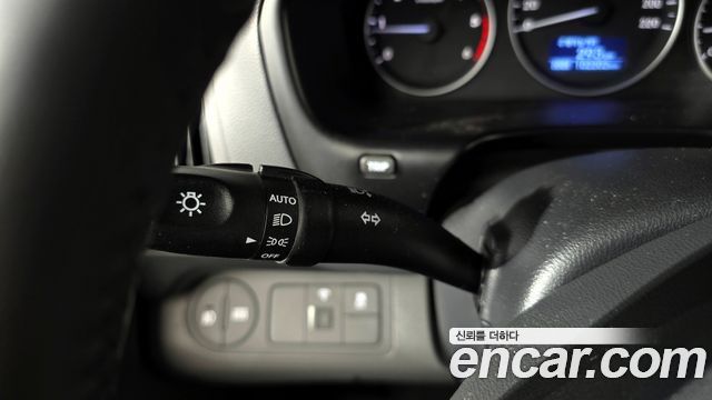 Hyundai Starex 2019 — photo 16