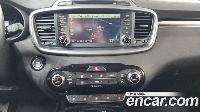Kia Sorento 2015 — photo 18