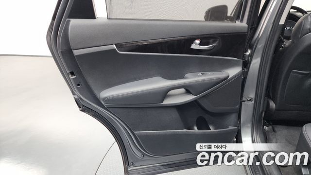 Kia Sorento 2015 — photo 15